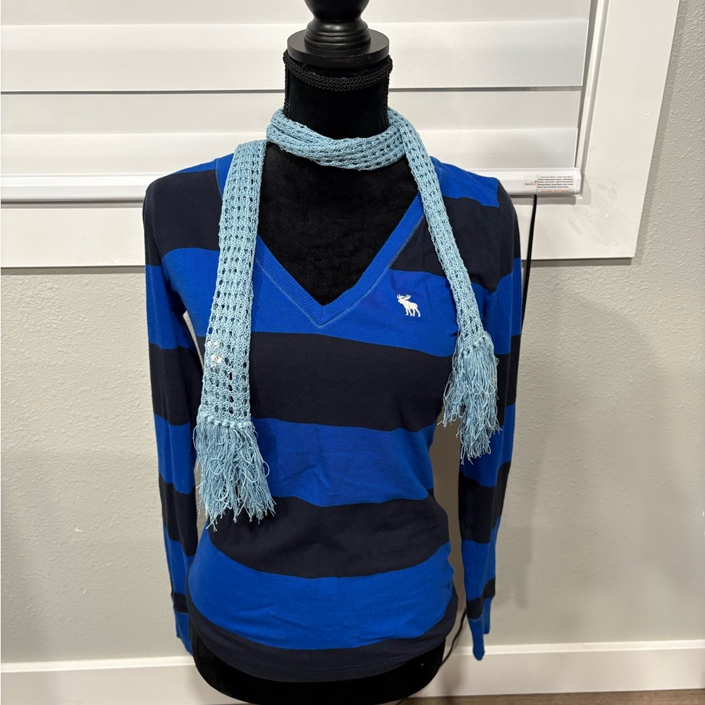 Abercrombie & Fitch Blue and Black Knitwear